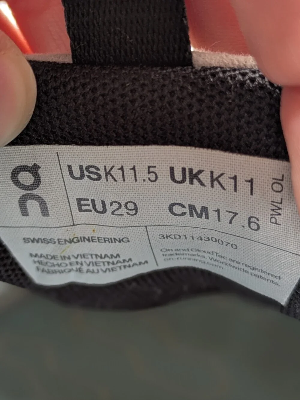 On Cloud Play Grey Glacier White Hook & Loop Kids Sneaker 11.5 - Picture 7 of 7